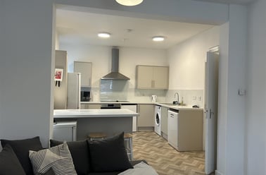 Alfreton Road, Radford, Nottingham - Image 2